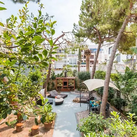 شقة 3 Bedroom With Private Garden On Location Centre سيدجيس